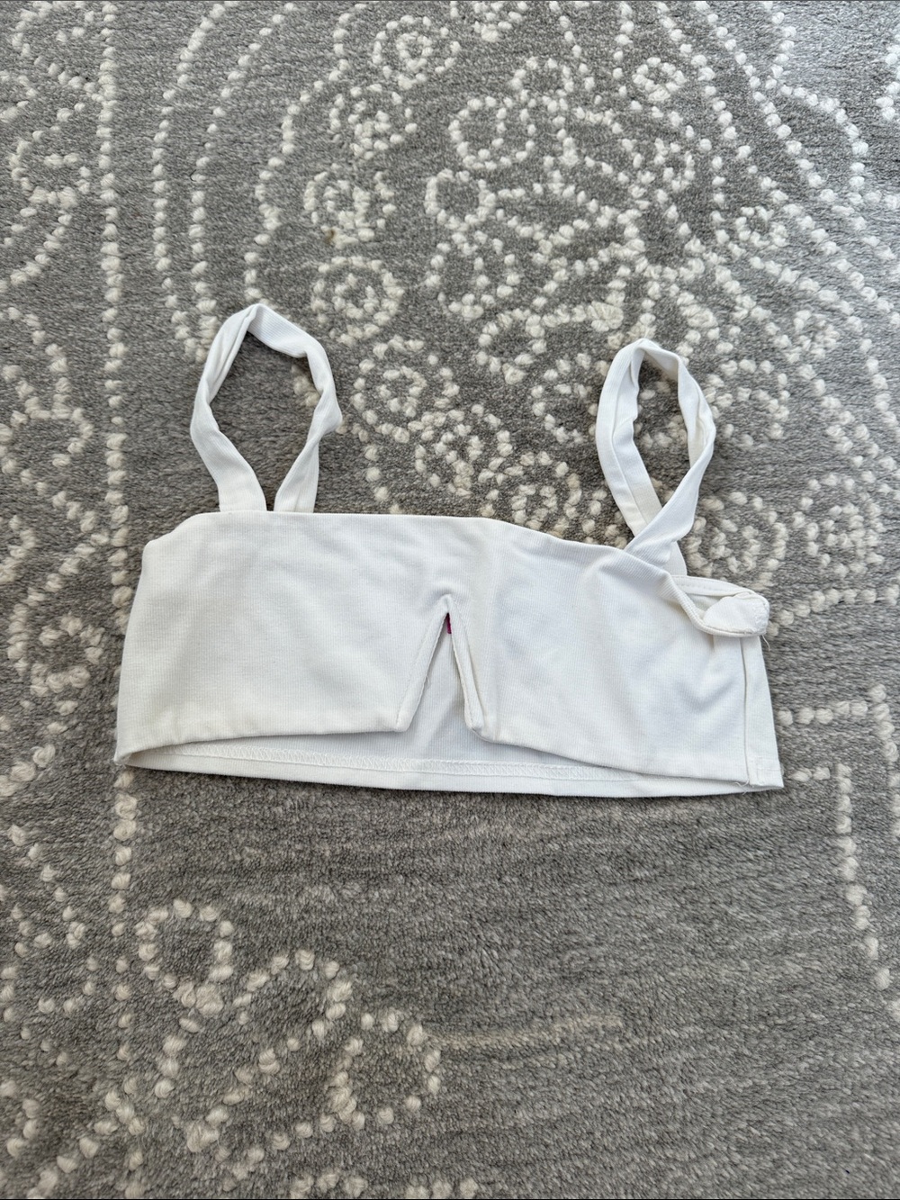 Edikted White Cropped Twist-Front Tank